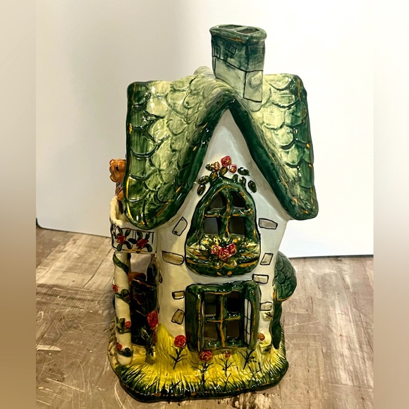 Vintage teddy bear cottage candle house - Picture 8 of 9